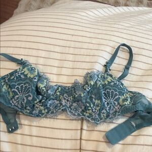 Victoria's Secret Lace Bra in Blue and Yellow